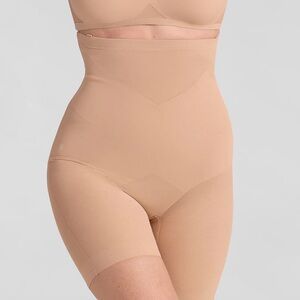 NEW WITH TAGS Honeylove Beige Shaping Shorts